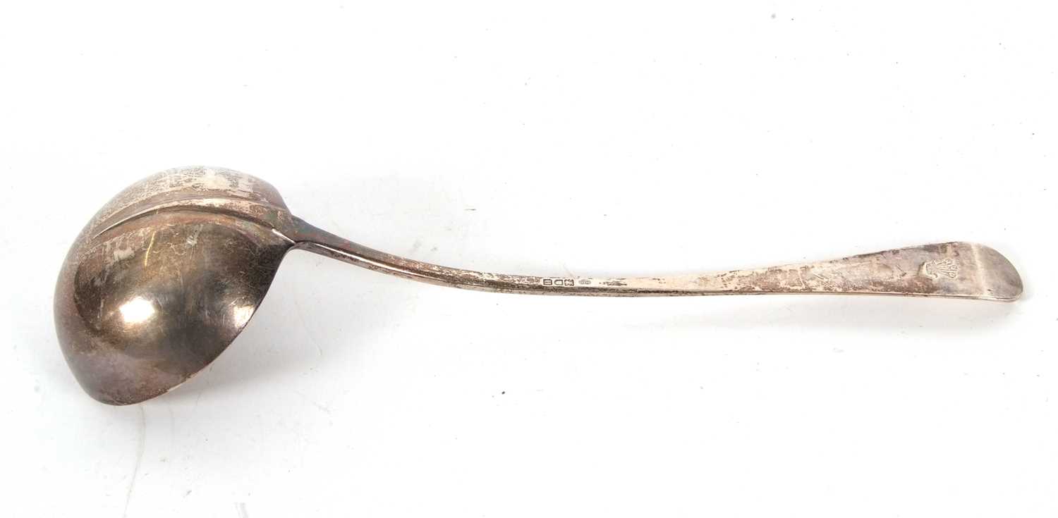 A George V Hanovarian rat tail pattern soup ladel, hallmarked for London 1915, makers mark - Image 3 of 3