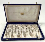 A cased set of twelve continental teaspoons stamped 800, 90gms