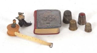 Mixed Lot: A silver fronted small prayer book, hallmarked for Birmingham 1938, two hallmarked silver