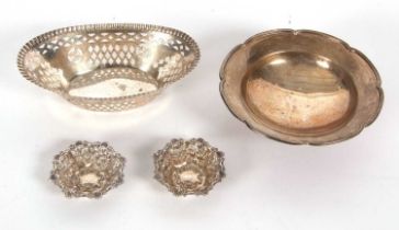 Mixed Lot: A late Victorian silver dish of pierced boat shape, Sheffield 1894, makers mark for