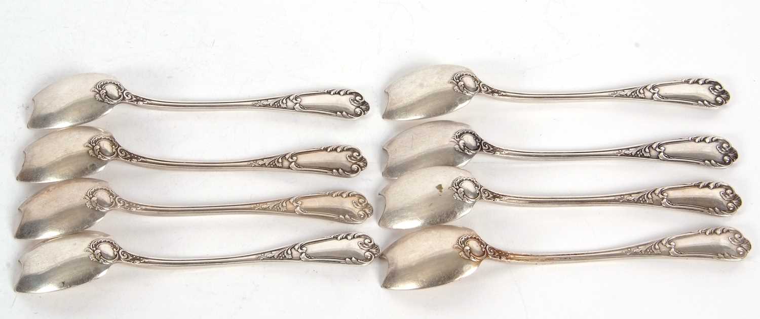 Eight continental white metal fruit spoons, 198gms - Image 6 of 6