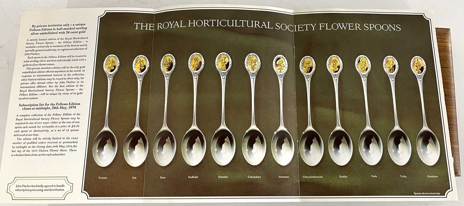 A set of 12 Silver Royal Horticultural Society Spoons. Hallmarked for Sheffiled 1973 John Pinches - Image 5 of 7