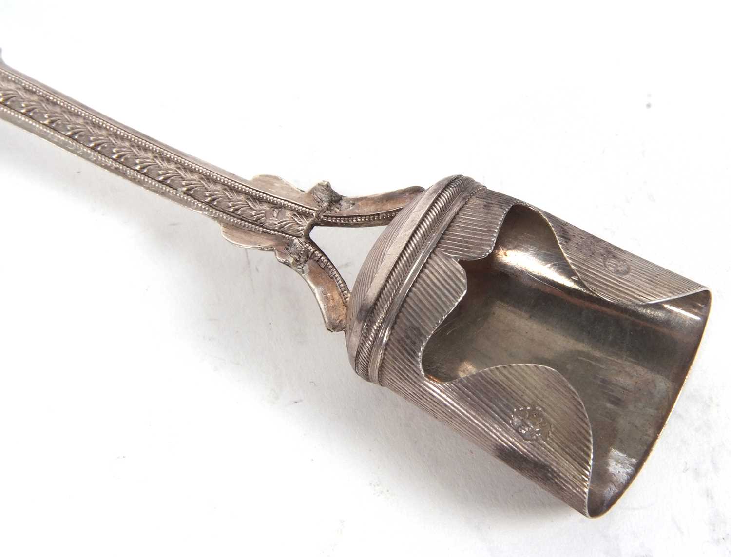 Dutch silver caddy spoon circa 1840, 10.5cm long, handlle (a/f) - Image 4 of 5