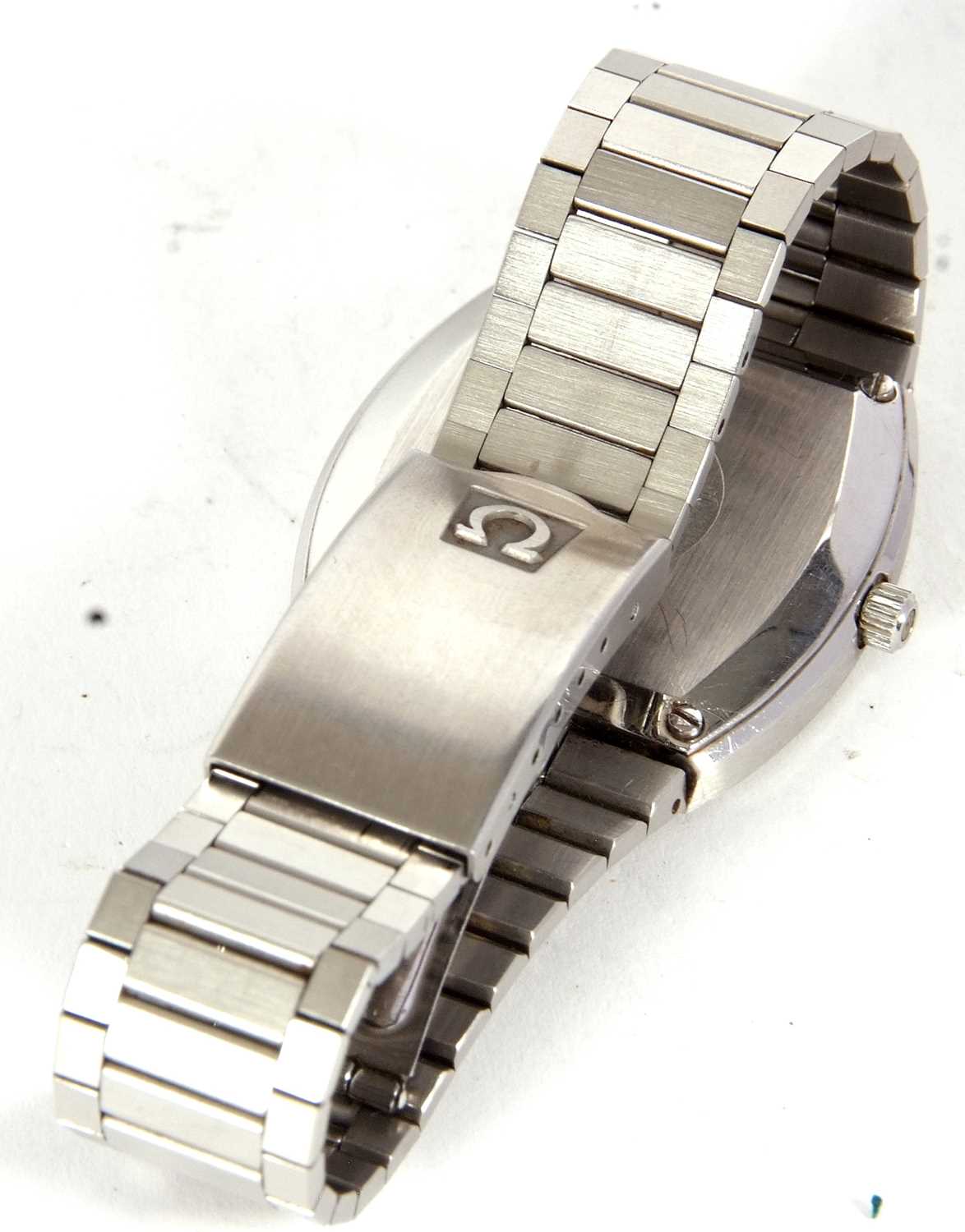 An Omega Seamaster quartz gents wristwatch, reference ST3960890, the serial number dates the watch - Image 3 of 4