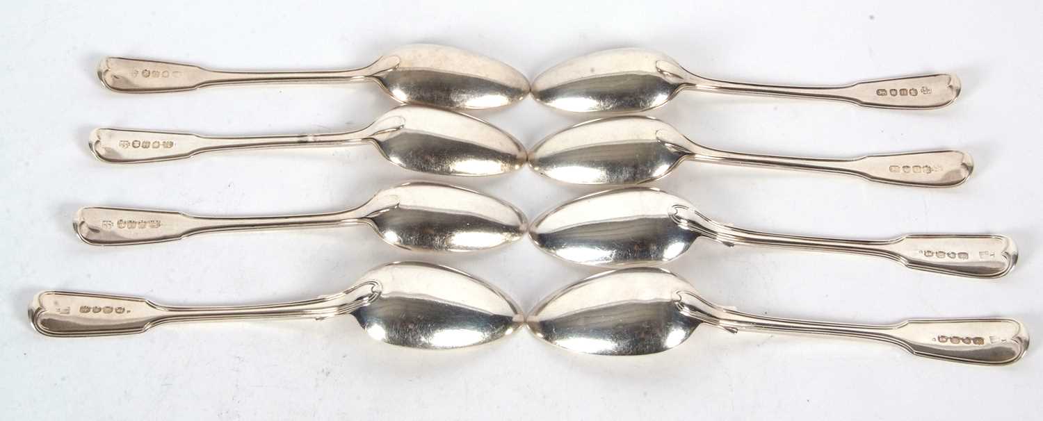 Mixed Lot: Five George III silver dessert spoons, fiddle and thread pattern, engraved with a - Image 3 of 4