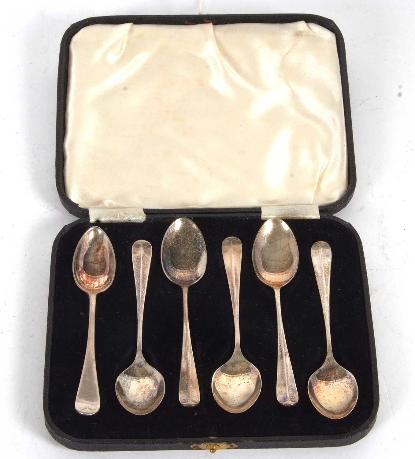 A cased set of five George VI Hanovarian teaspoons, Birmingham 1937, makers mark Elkington & Co