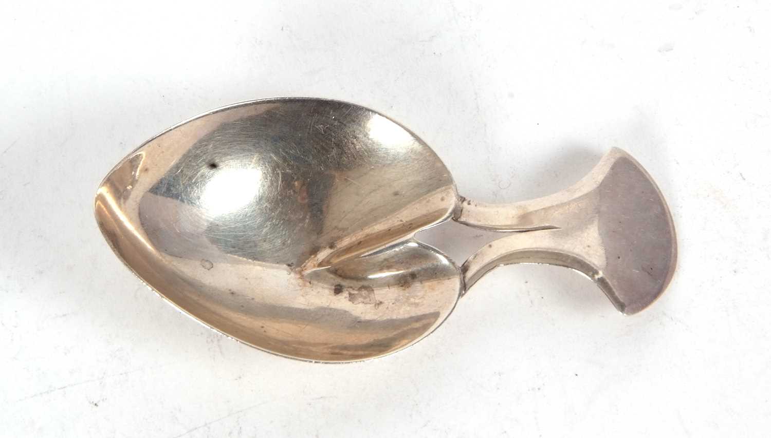 A George III silver caddy spoon of heart shape, hallmarked London 1805, makers mark for Josiah - Image 3 of 7