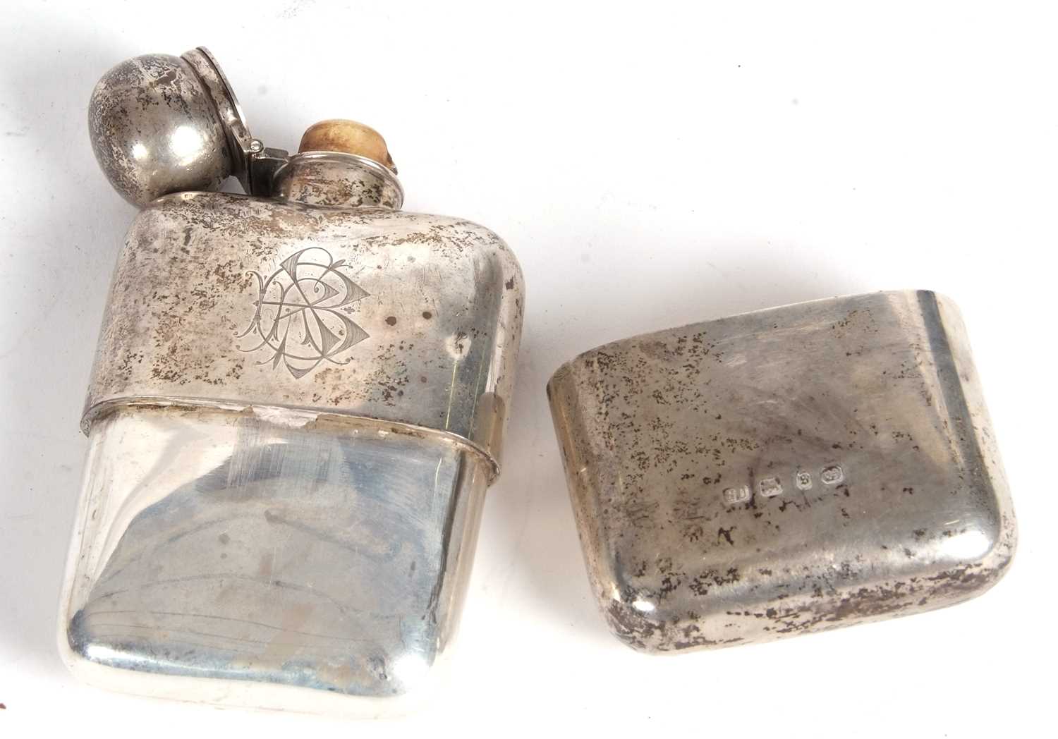A late Victorian silver spirit flask, the front with a monogram, the verso engraved with a Griffin - Image 3 of 4