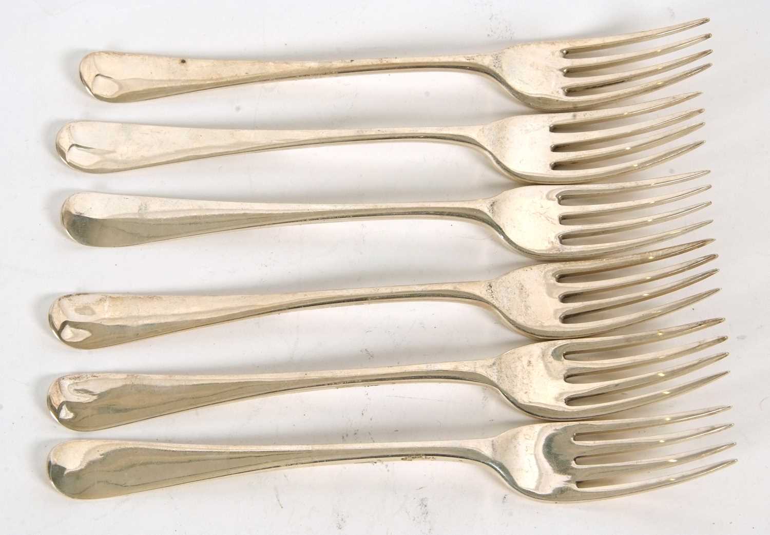 Six Georgian Old English dessert forks by William Ely and William Fearn, of various dates, g/w - Image 2 of 4