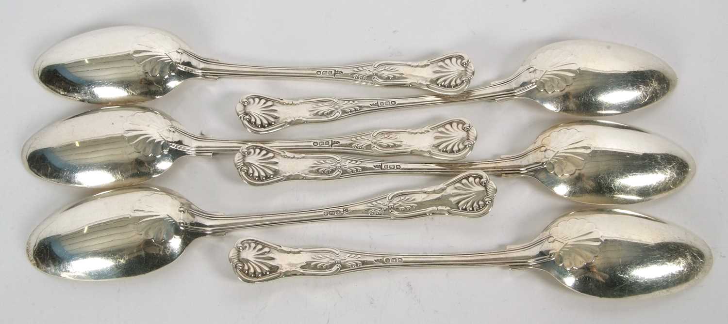 Six Kings pattern tablespoons, double struck, five hallmarked for Sheffield 1899, makers mark for - Image 4 of 5