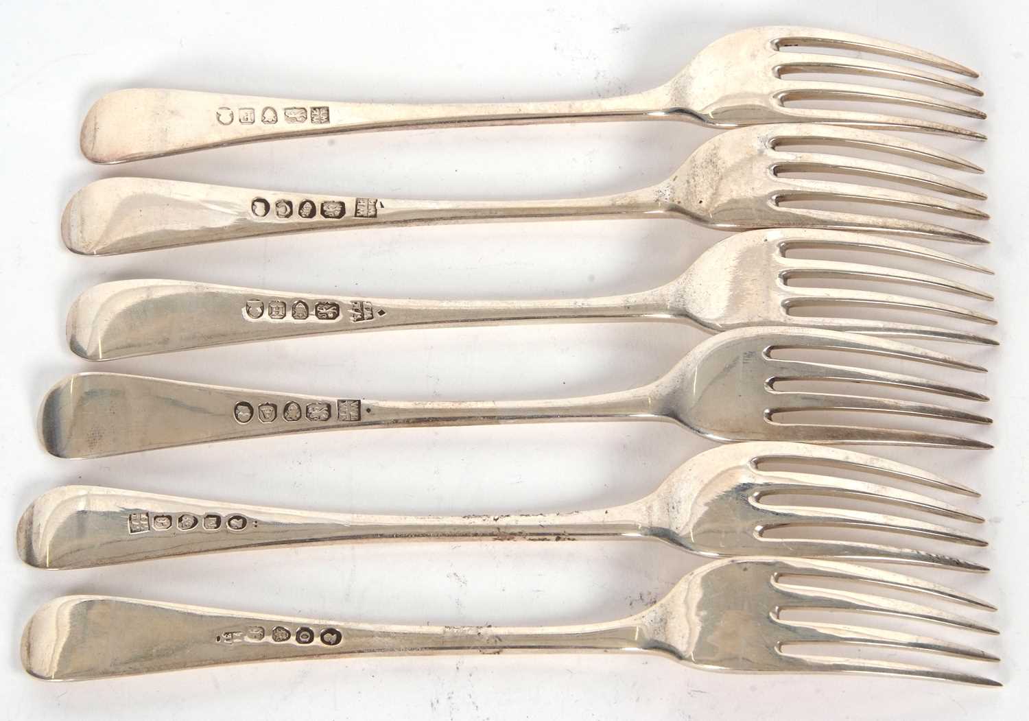 Six Georgian Old English dessert forks by William Ely and William Fearn, of various dates, g/w - Image 3 of 4