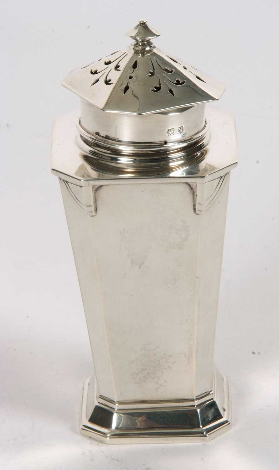 An Art Deco silver caster of plain tapering octagonal form with angular designed shoulders, pull off - Image 3 of 7