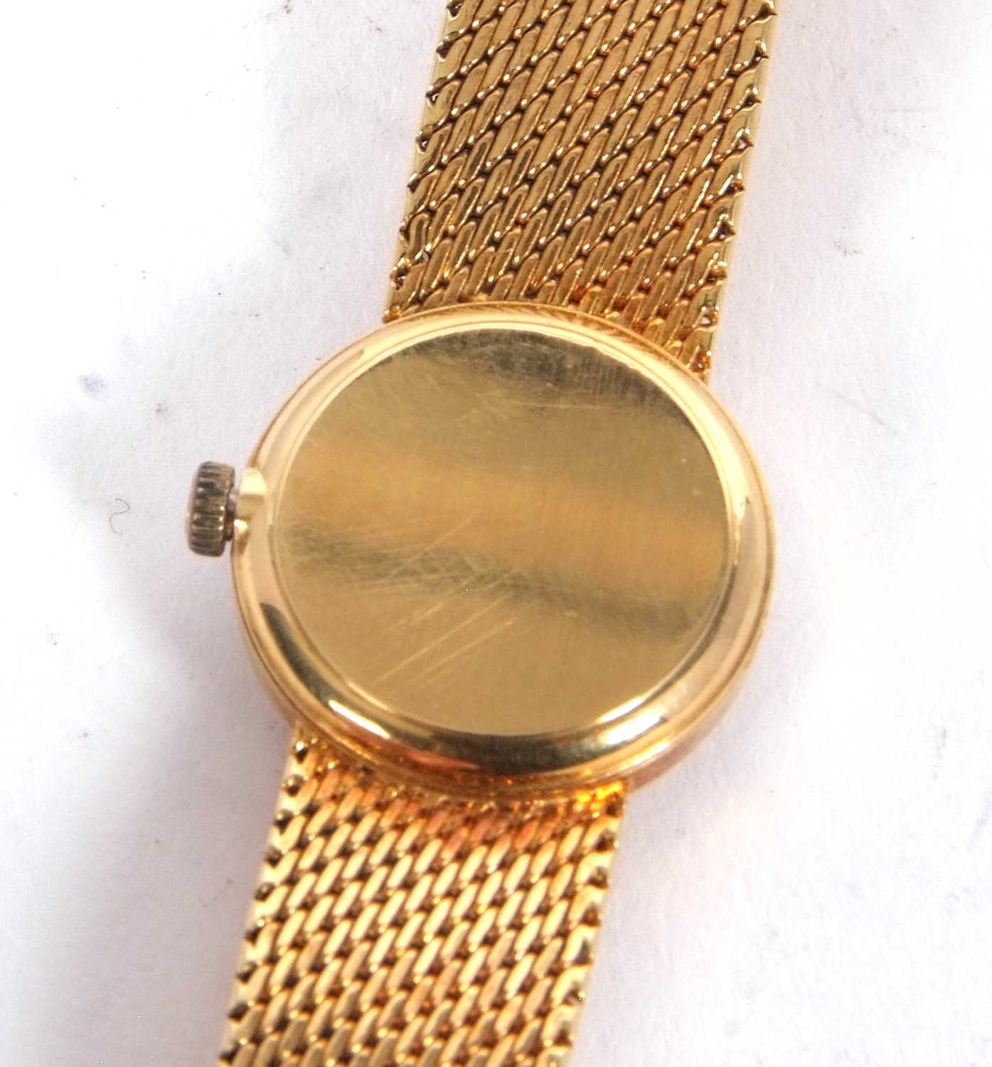 An 18ct ladies Omega wristwatch, the watch features a crown wound movement with a cream dial with - Image 4 of 5