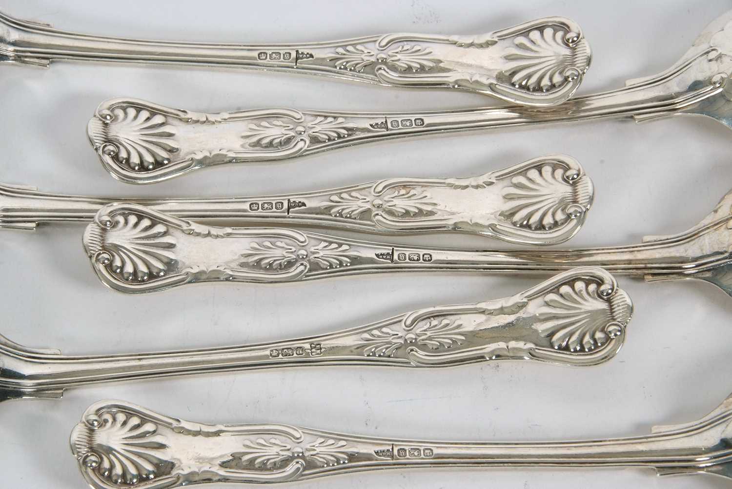 Six Kings pattern tablespoons, double struck, five hallmarked for Sheffield 1899, makers mark for - Image 5 of 5