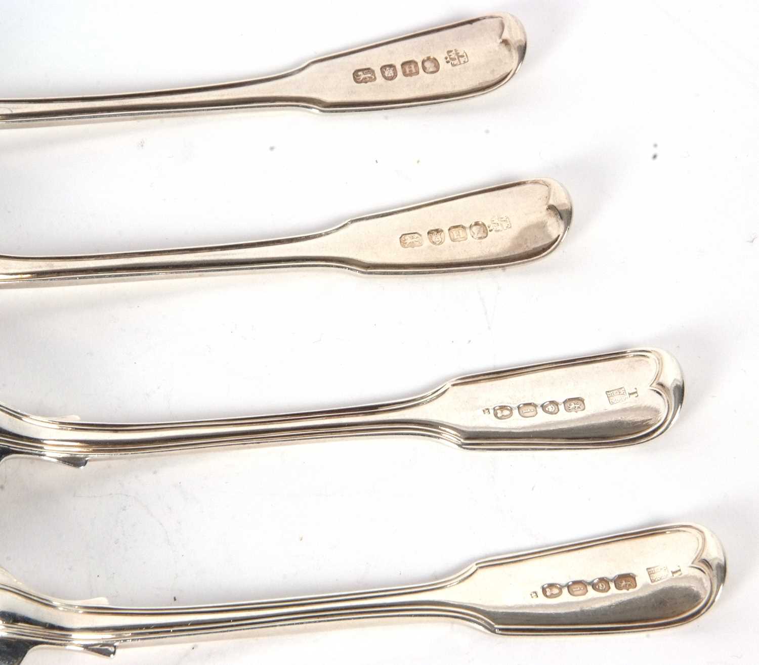 Mixed Lot: Five George III silver dessert spoons, fiddle and thread pattern, engraved with a - Image 4 of 4