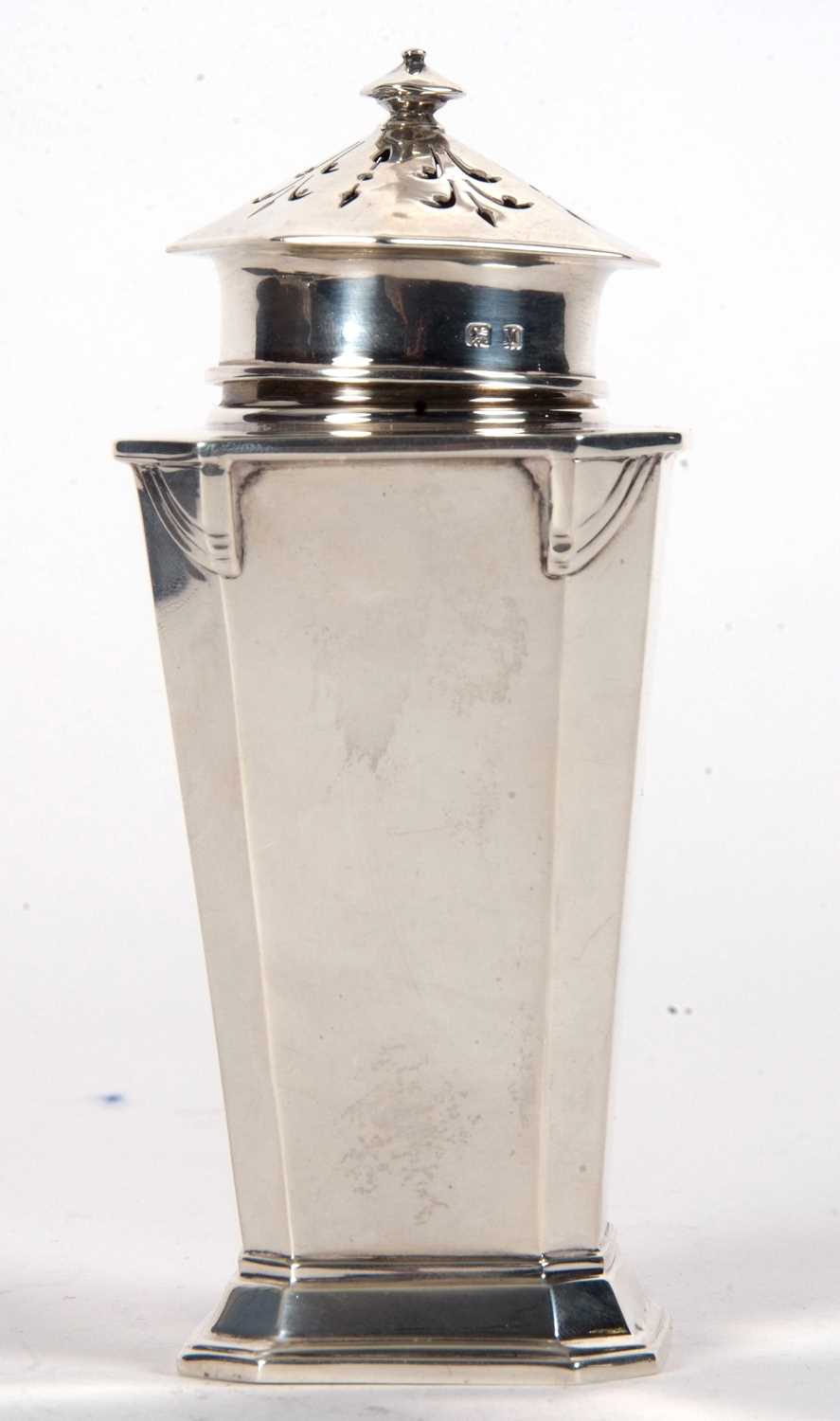 An Art Deco silver caster of plain tapering octagonal form with angular designed shoulders, pull off - Image 4 of 7