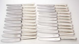 Twelve silver handled table knives, Sheffield 1975/6 together with twelve silver handled dinner