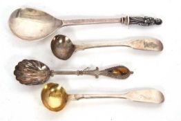 Mixed Lot: An Elizabeth II silver apostle spoon with a Jesus Christ finial, Birmingham 1977,