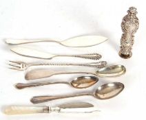 Mixed Lot: A Georgian long handle mustard spoon, Exeter 1805, two silver butter knives and a