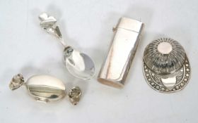 Mixed Lot: Elizabeth II silver jockey cap caddy spoon, Sheffield 1989, Francis Howard Ltd, a