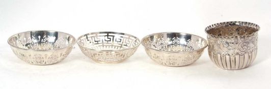 Mixed Lot: A pair of small George V silver pierced bowls, Sheffield 1921 and 1922, makers mark