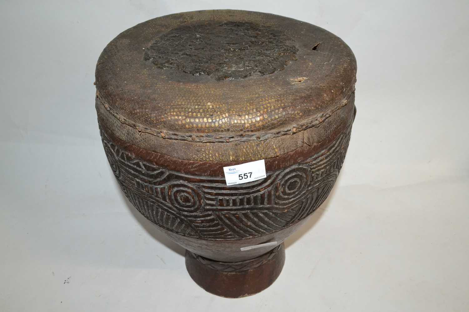 Ethnographica/tribal interest - An unusual carved wooden drum, the top covered with snake or reptile - Image 2 of 2