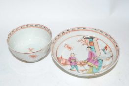 A Lowestoft porcelain tea bowl and saucer with mandarin type pattern, circa 1780 (a/f)
