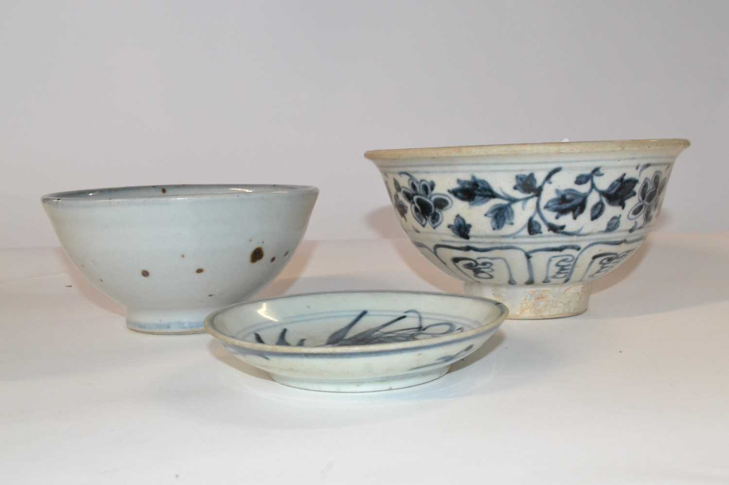 A group of two Chinese pottery bowls and a small dish, with various designs (Inventory 354), largest - Image 2 of 3