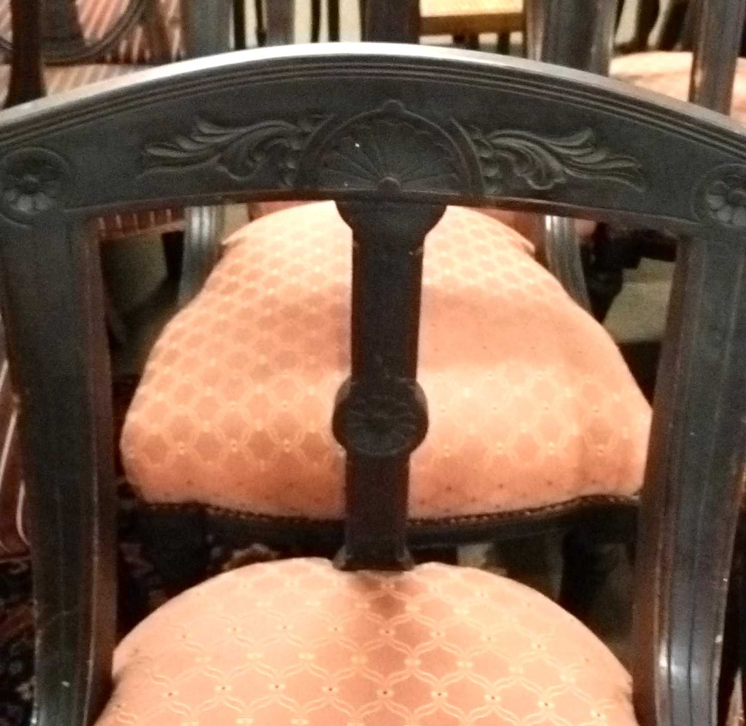 A set of six late Victorian dining chairs with pink upholstered seats and carved decoration - Image 4 of 4