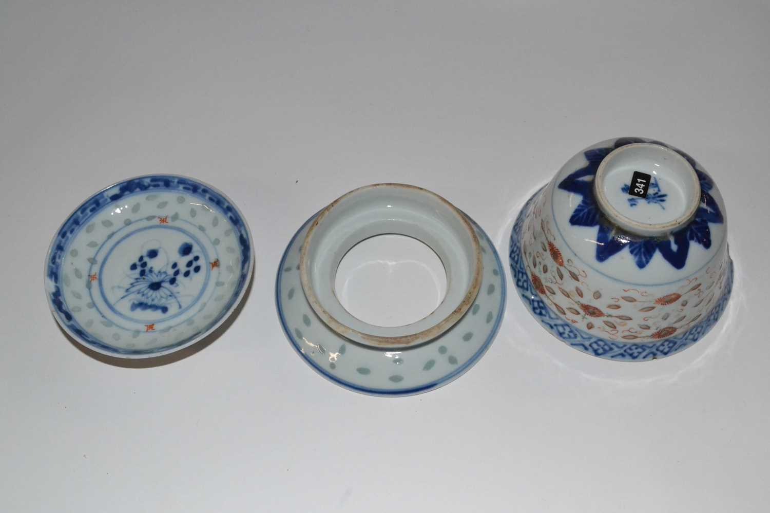 A 19th Century Chinese porcelain rice bowl, cover and stand with polychrome rice grain design ( - Image 2 of 2