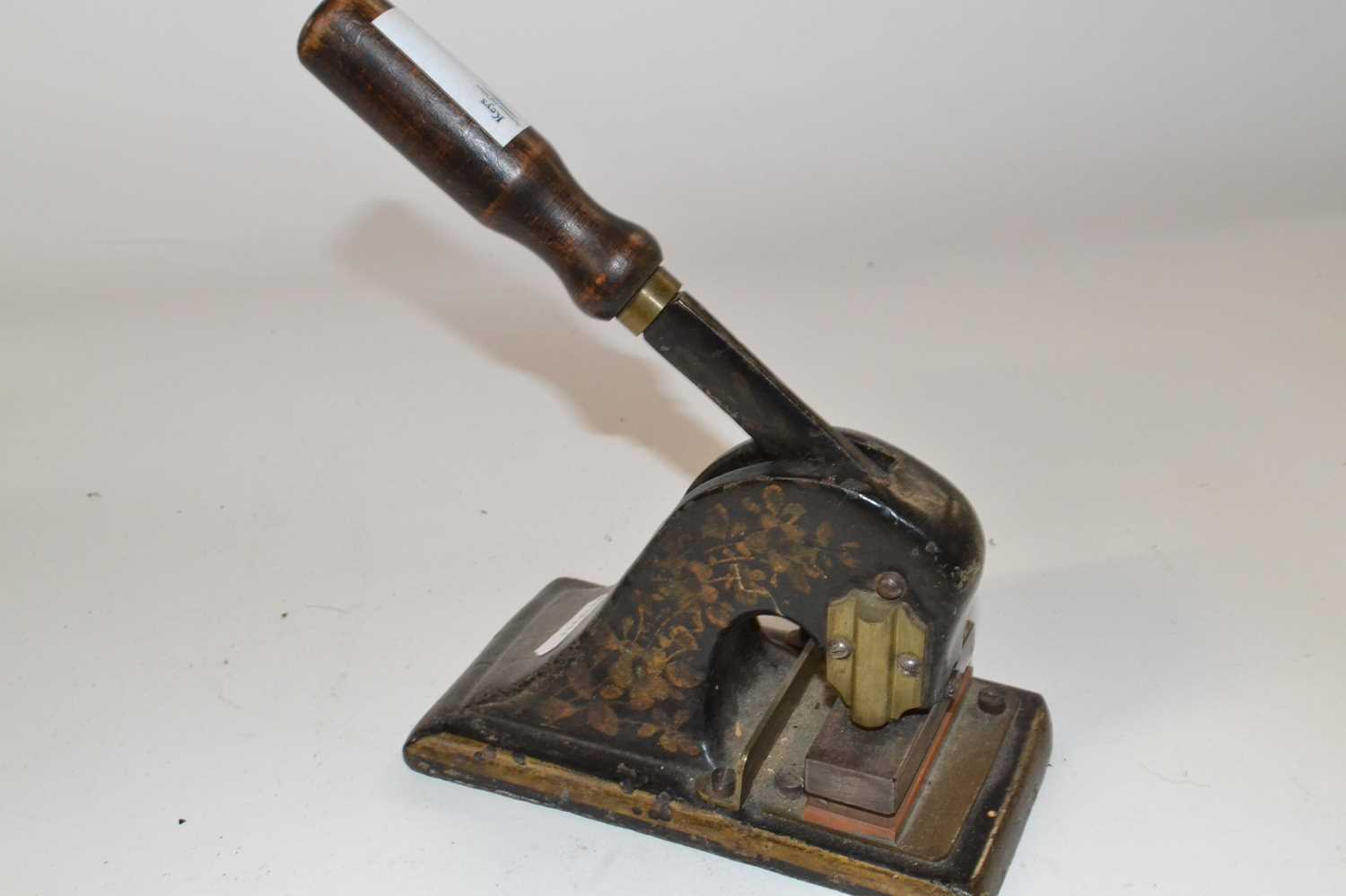 A late 19th or early 20th Century desk embosser - Image 2 of 4