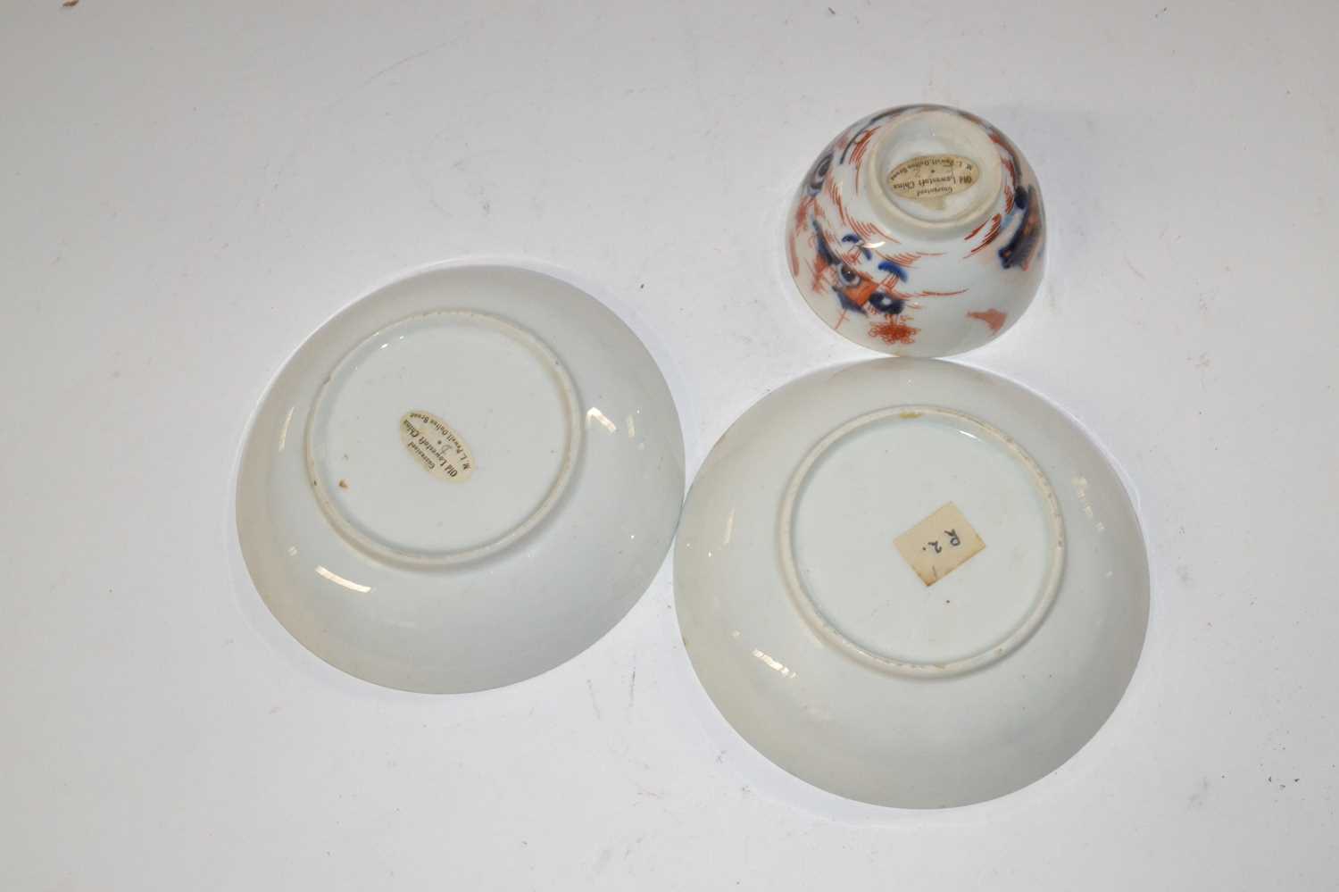 A Lowestoft porcelain tea bowl and saucer in the Dolls House pattern together with a further - Image 2 of 2