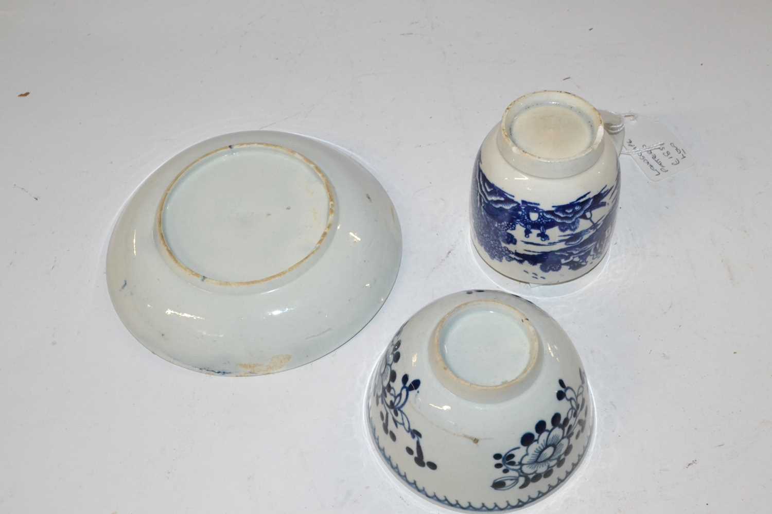 A Penningtons Liverpool tea bowl and saucer and further cup with blue and white chinoiserie design - Image 3 of 3