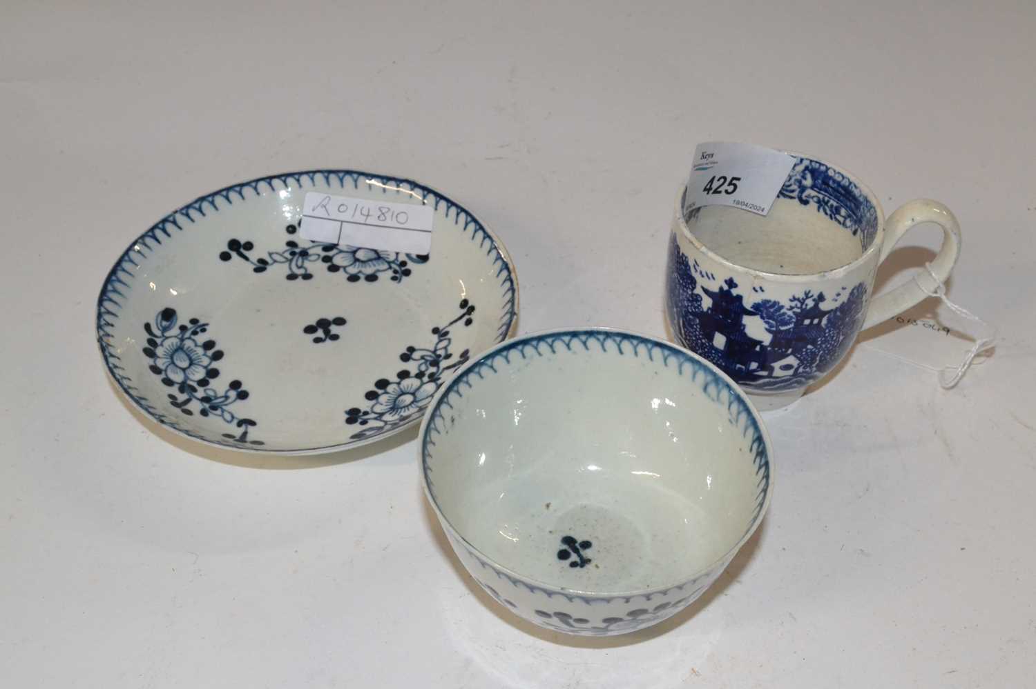 A Penningtons Liverpool tea bowl and saucer and further cup with blue and white chinoiserie design - Image 2 of 3