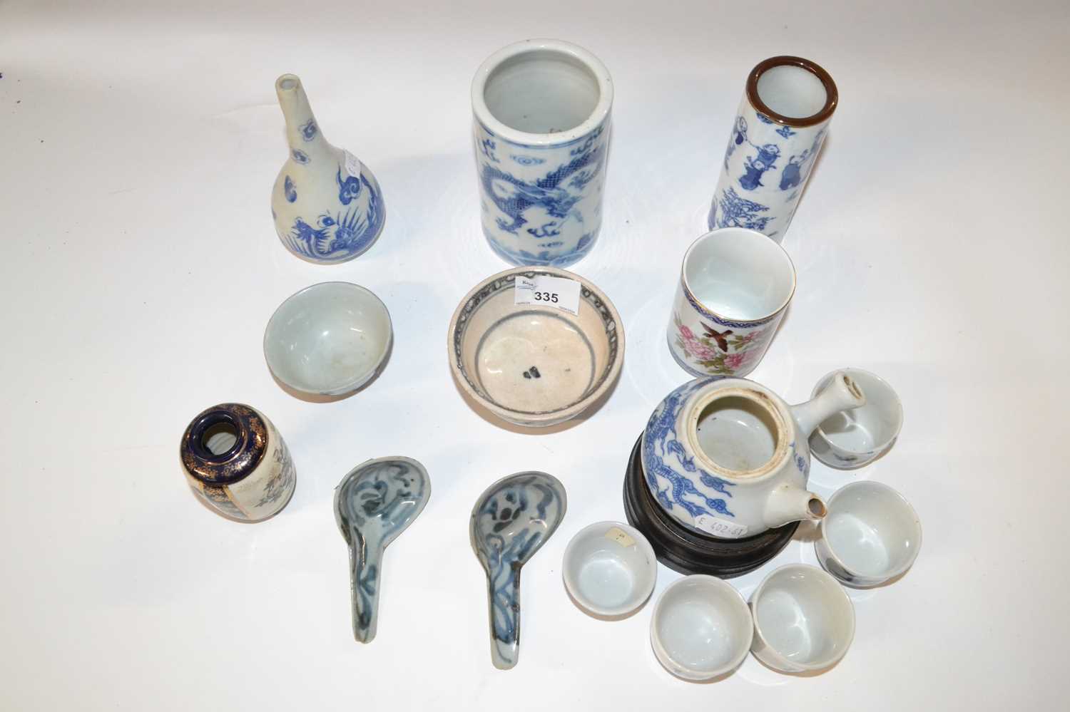 A group of Chinese porcelain wares, late 19th or early 20th Century, all with typical blue and white - Image 2 of 4