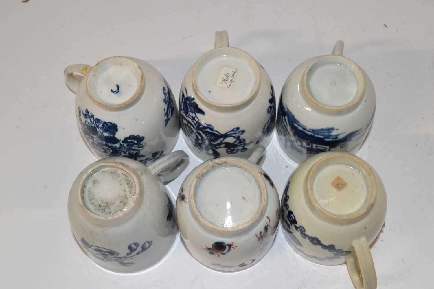 Quantity of six 18th Century English porcelain tea cups, all with blue and white designs, mainly - Image 3 of 3