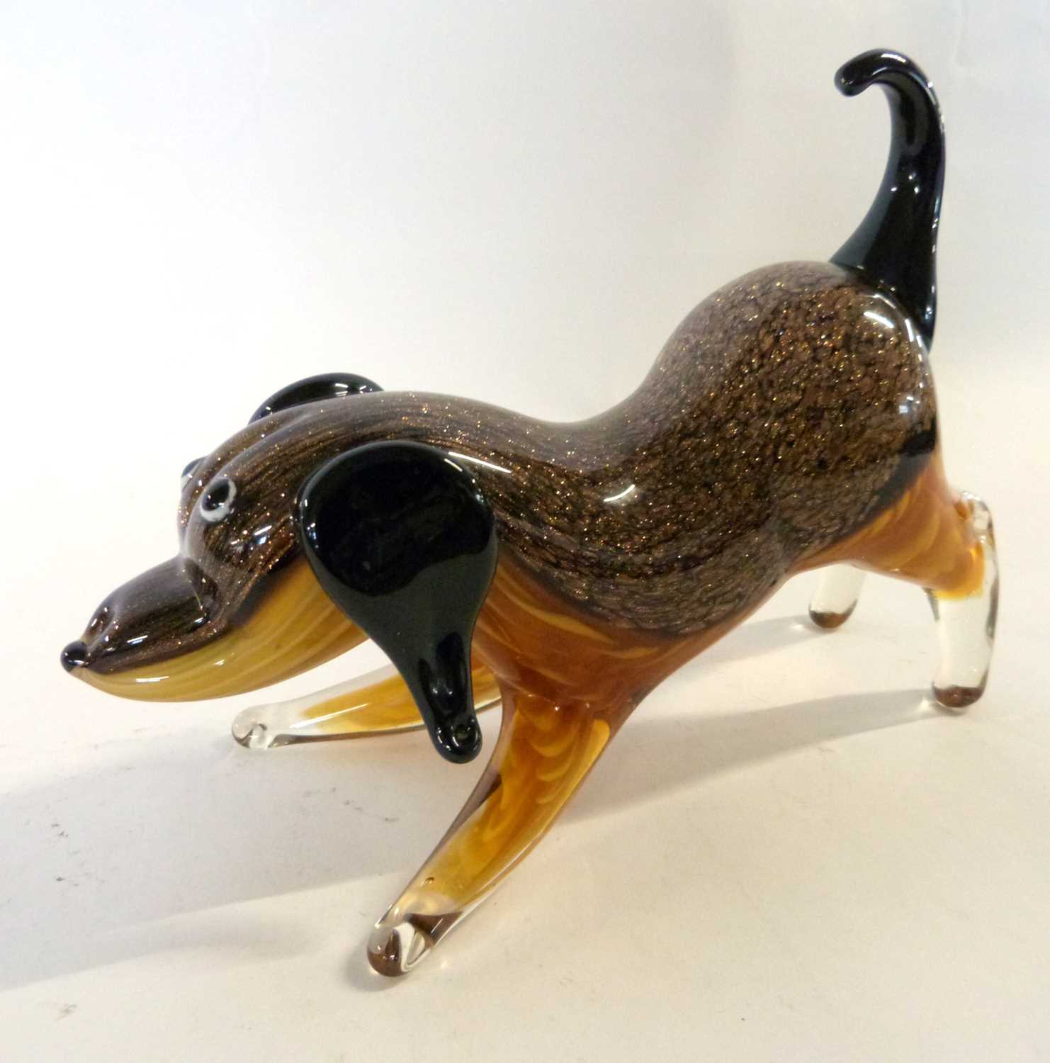 A 1970's Murano glass Vincenzo Nason & Co "Avventurina" range hotworked model of a playing dog, in - Image 6 of 6