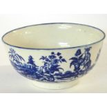 An 18th Century Worcester porcelain bowl with chinoiserie prints, 14cm diameter