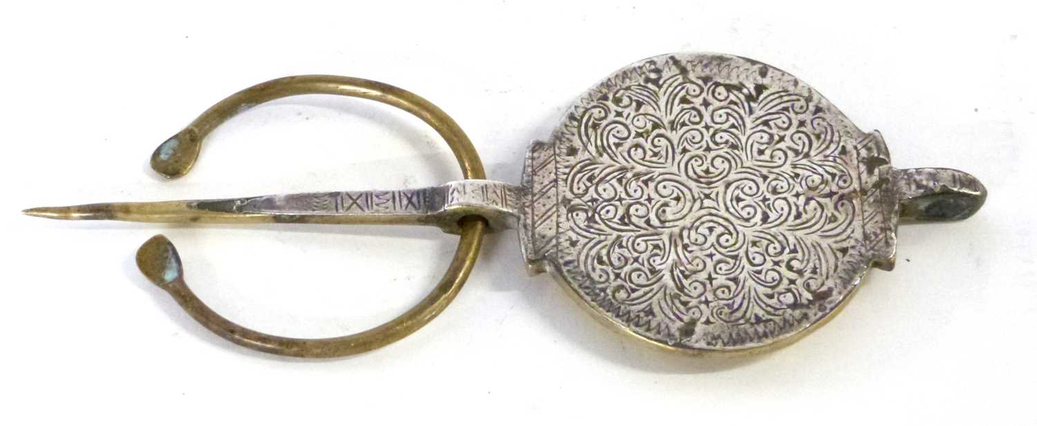 Late 19th or early 20th Century Berber North African fibula brooch, silver layered on brass, the - Image 3 of 3