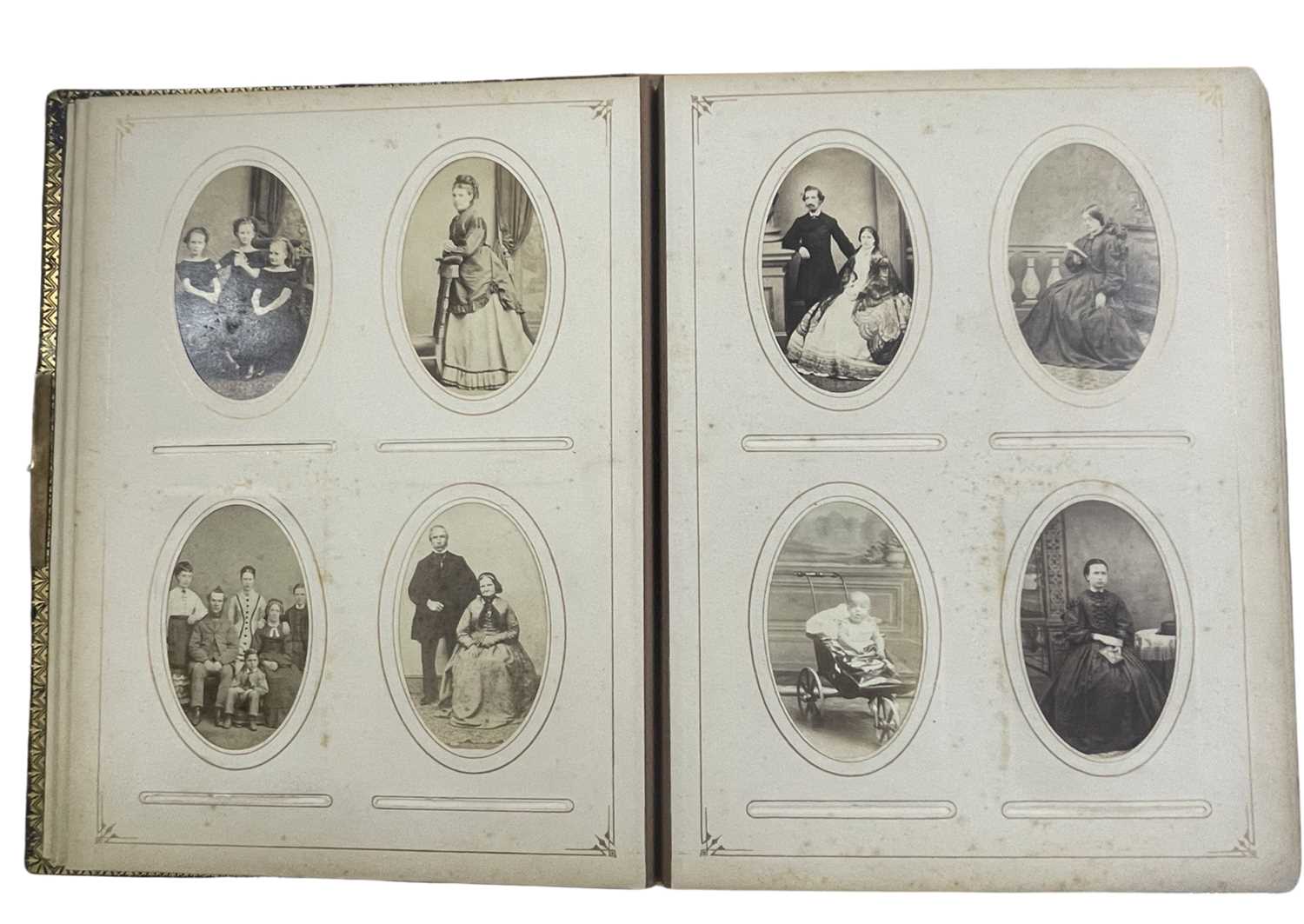 Group of Five Victorian Photograph Albums - Bild 3 aus 5