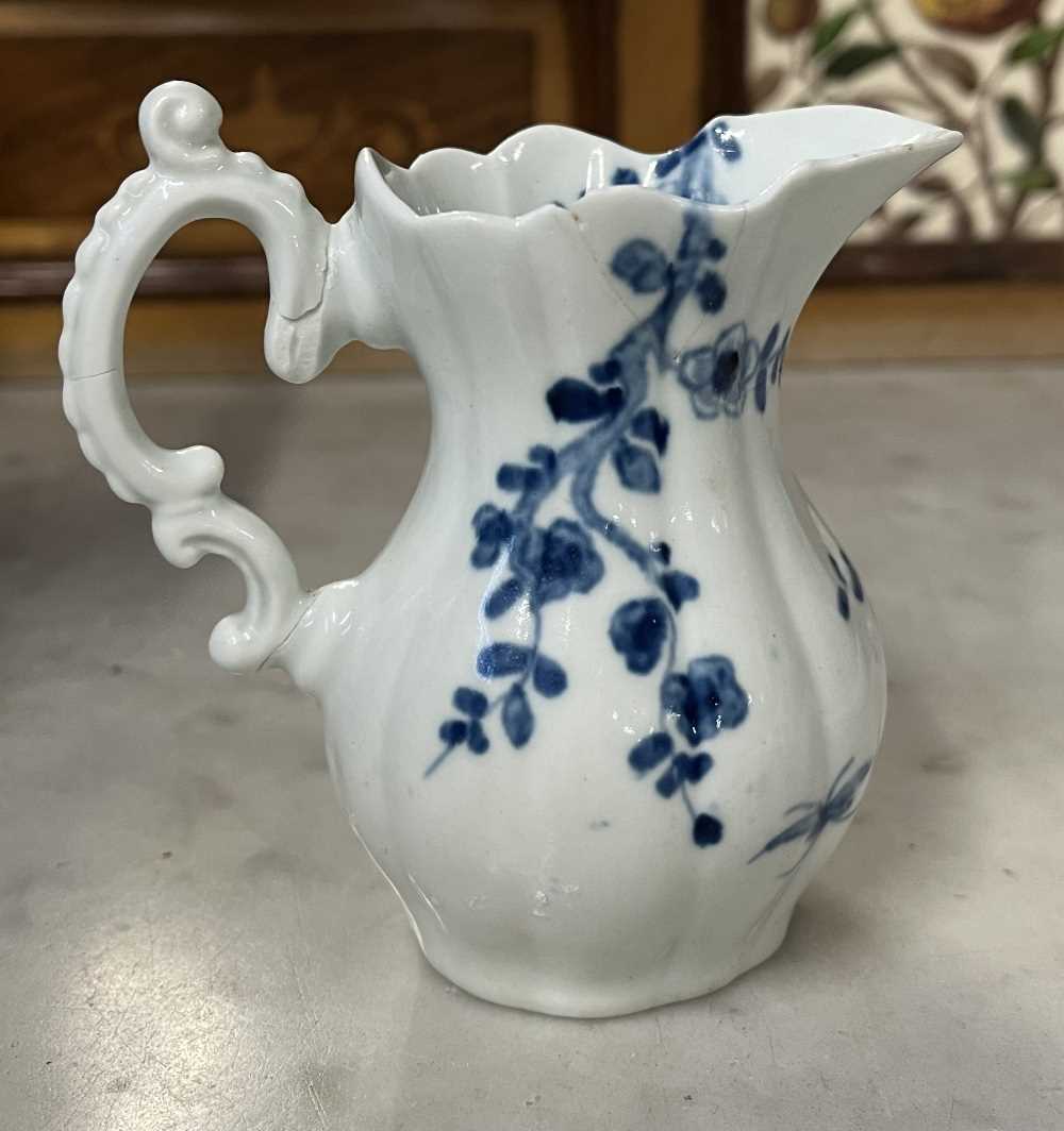 An early 18th Century Worcester porcelain jug in the root pattern with workmans mark to base - Image 14 of 14