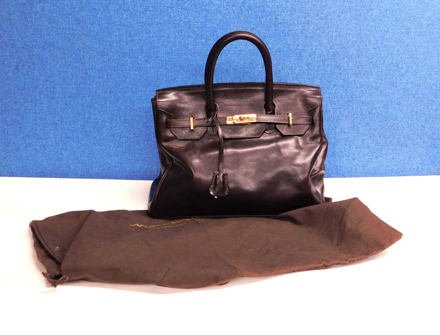 A dark brown leather bag by Maxwell Scott, approx 35cm wide with original dustbag - Bild 2 aus 8