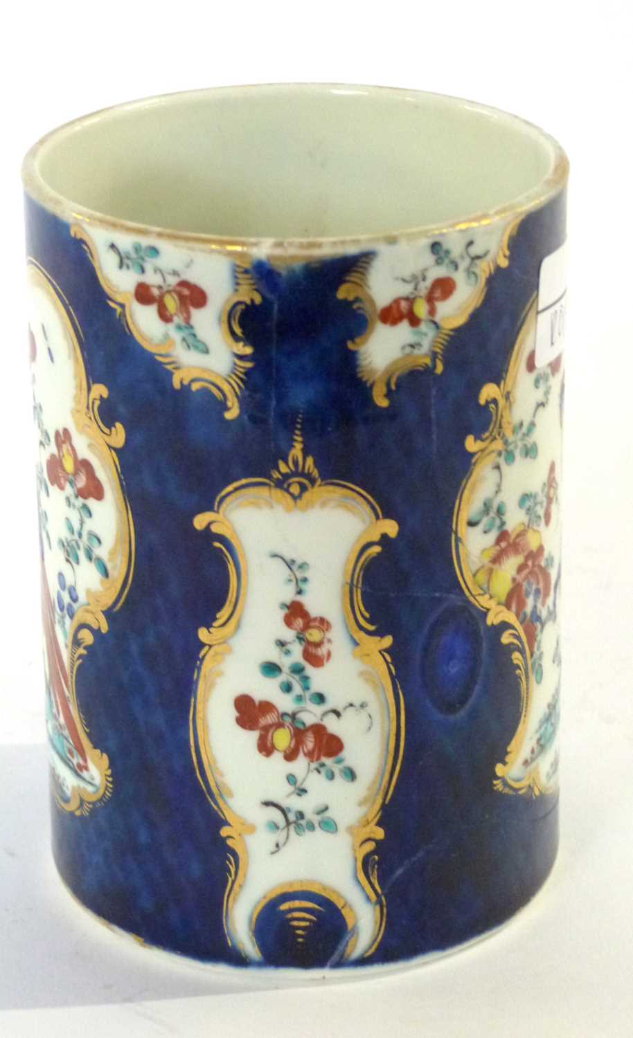 An 18th Century Worcester mug, the blue ground with the Sir Joshua Reynolds polychrome pattern, 12cm - Image 2 of 5