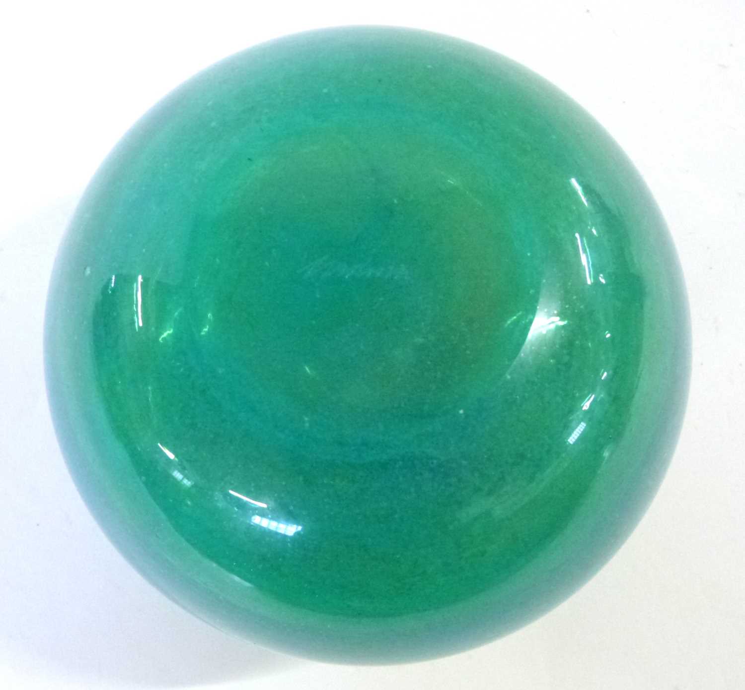 A very rare early Mdina Glass spherical vase with blue/green bubbled exterior and sandy coloured - Image 6 of 7