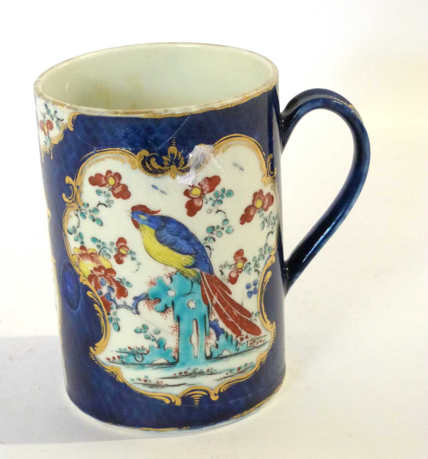 An 18th Century Worcester mug, the blue ground with the Sir Joshua Reynolds polychrome pattern, 12cm - Image 3 of 5