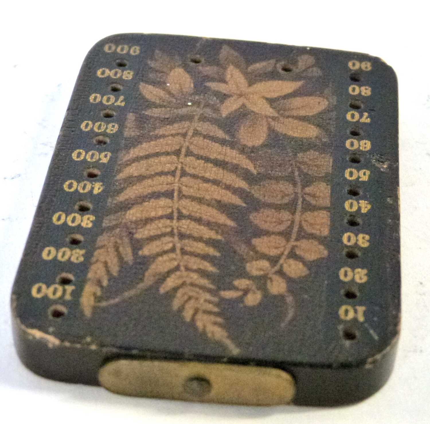 A Victorian Fernware Bezique card game score board marker c1880, 7cm x 5.25cm. Attractive design and - Image 3 of 4