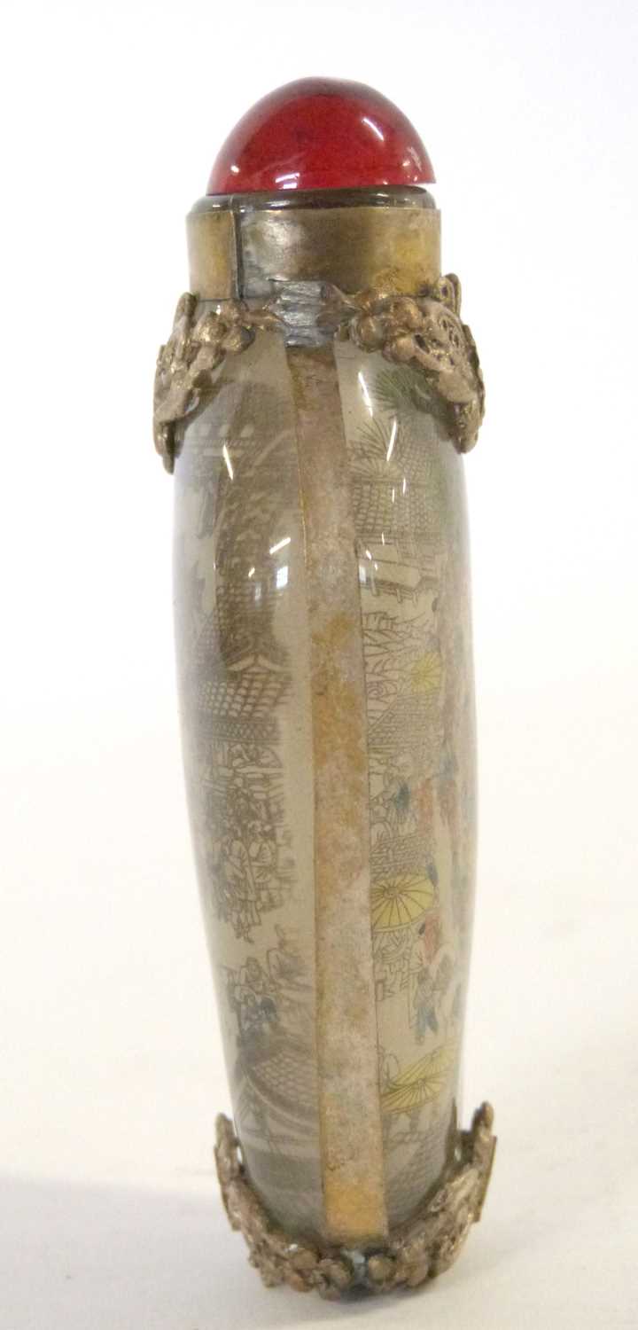 Antique Chinese reverse-painted snuff bottle with hardstone stopper and decorated with intricate - Image 8 of 8