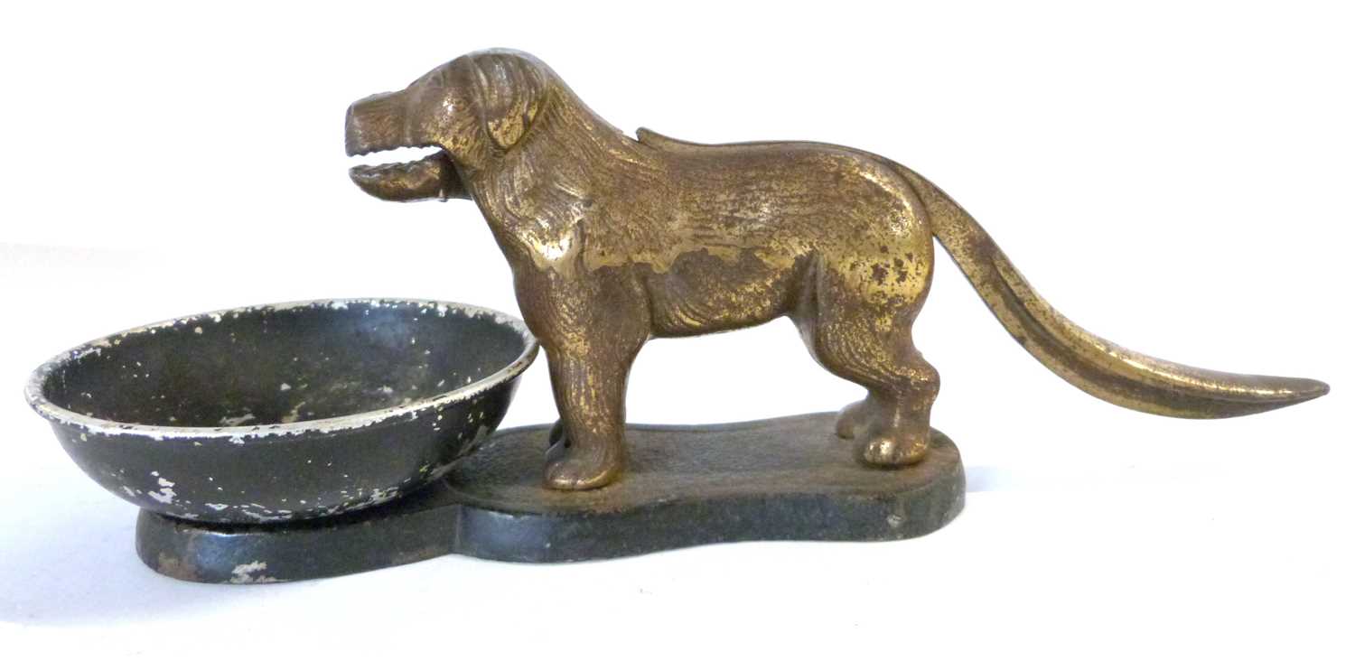 A late 1920's "The Linton Puppy Nut Cracker" cast iron dog nutcracker, patent number 273480 for 23rd - Bild 2 aus 7