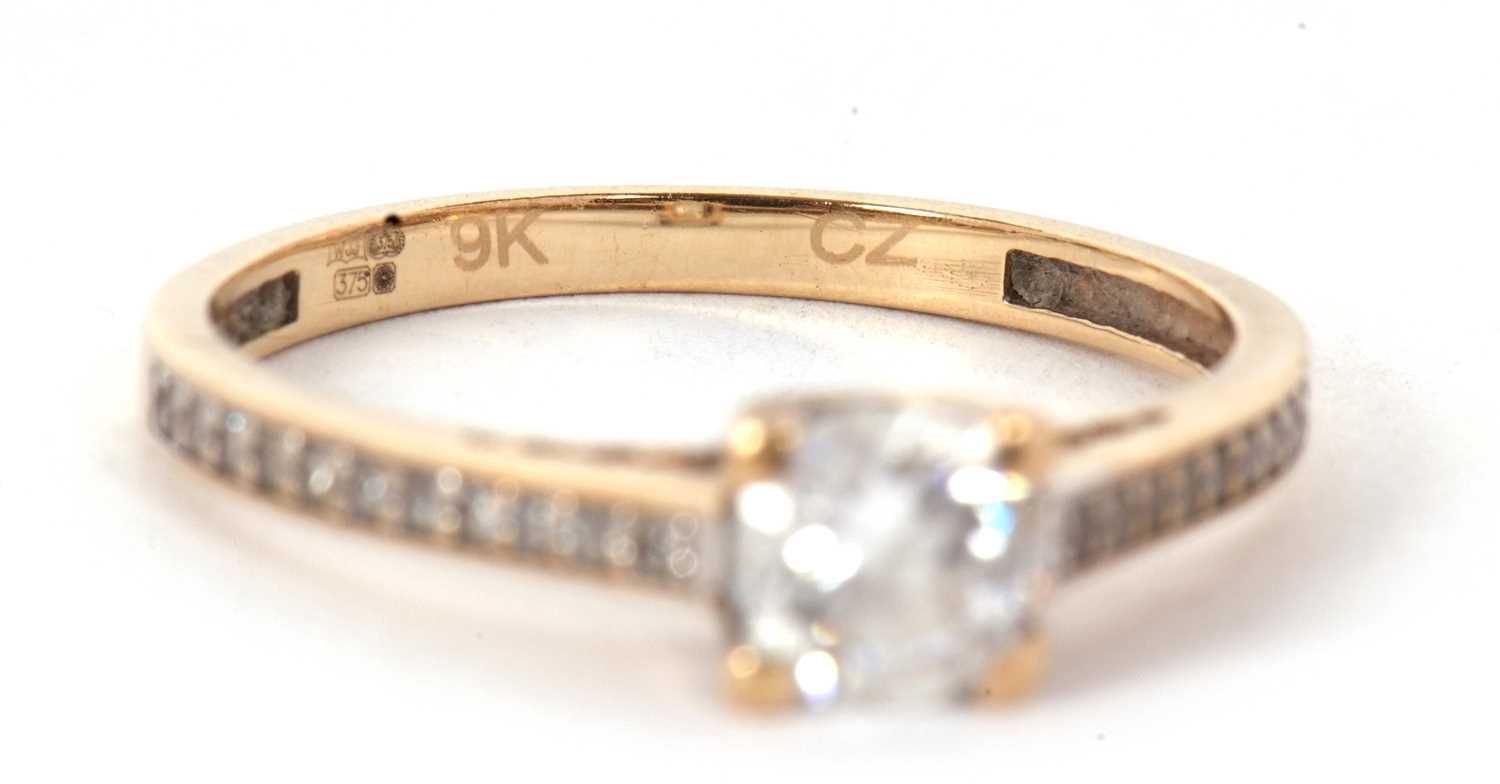Two 9ct rings: the first set with a cluster or round brilliant cut diamonds with a curved flourish - Image 4 of 6