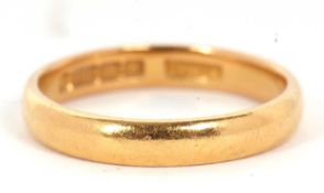 A 22ct wedding band, London 1952, size J-K, 2.9g